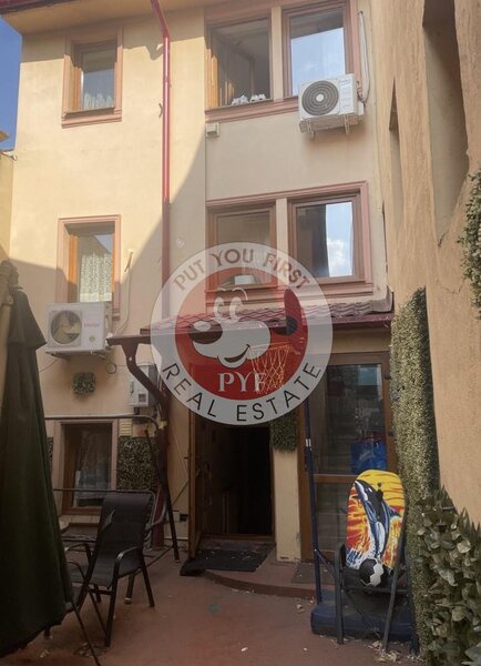 Piata Gemeni | 2 Vile in curte proprie | 7 camere | 250mp utili | B10920