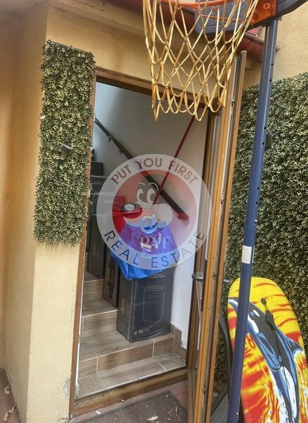 Piata Gemeni | 2 Vile in curte proprie | 7 camere | 250mp utili | B10920